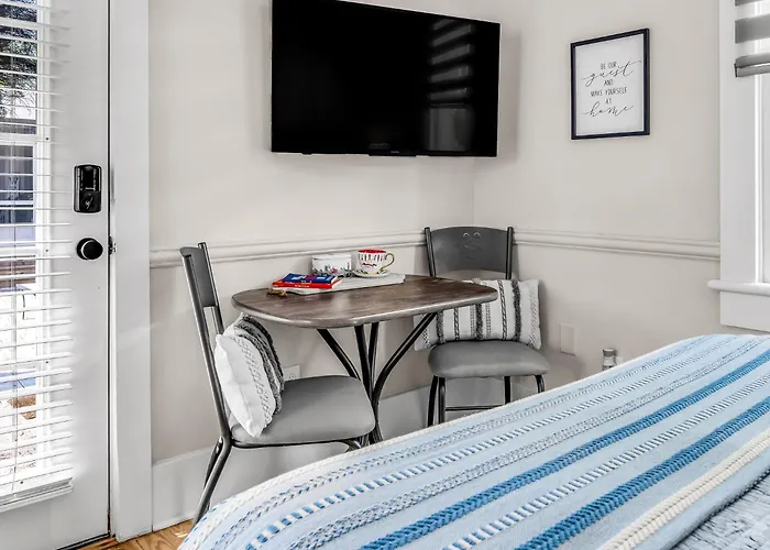 Guest house In Downtown Historic *